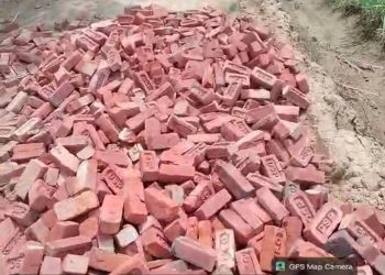 जिला पंचायत की सड़क पर कब्जा का आरोप, ग्रामीणों ने मुख्यमंत्री से की कार्रवाई की मांग